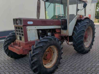 Schlepper / Traktor International 946