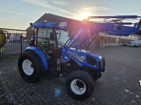 Schlepper / Traktor New Holland T3.65F / Marge machine
