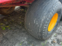Lade- und Dosierwagen Taarup 1030