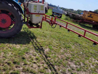 Anbaufeldspritze Agromet Veldspuit 400 ltr  met 10 mtr sproeiboom