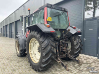 Schlepper / Traktor Valtra 6750