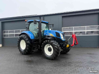 Schlepper / Traktor New Holland T6030 Range Command