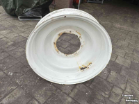 Räder, Reifen, Felgen & Distanzringe  38x10