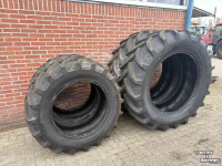Räder, Reifen, Felgen & Distanzringe Vredestein 540/65R38 en 440/65R28 Banden