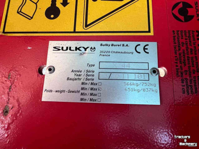Düngerstreuer Sulky X44 strooier