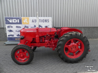 Schlepper / Traktor David Brown D25