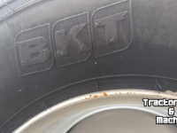 Räder, Reifen, Felgen & Distanzringe  bkt/trekker / loader banden