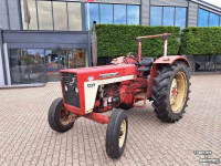 Schlepper / Traktor International 624