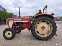 Schlepper / Traktor International 624