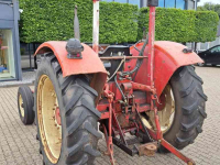 Schlepper / Traktor International 624