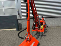 Mähausleger mit Schlegelmäher Agrimaster Shark 400 armklepelmaaier