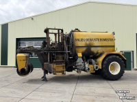 Stalldungstreuer Challenger Terragator TG8133