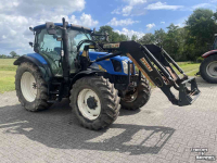 Schlepper / Traktor New Holland T6030 AIRCO STOLL ROBUST FR.LDR.