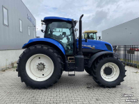 Schlepper / Traktor New Holland T7.220 PC
