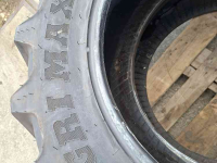 Räder, Reifen, Felgen & Distanzringe BKT 340/85R28