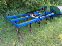 Grubber  Vaste tand cultivator 3 rijer