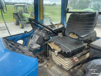 Schlepper / Traktor Ford 8210 II ZF-4WD, Dual Power 16-speed, cab + airco !!