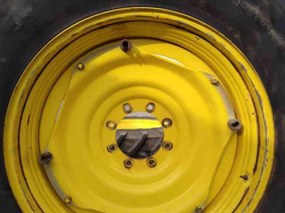 Räder, Reifen, Felgen & Distanzringe  420/85R38 360/70R28