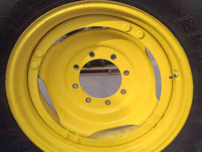 Räder, Reifen, Felgen & Distanzringe  420/85R38 360/70R28