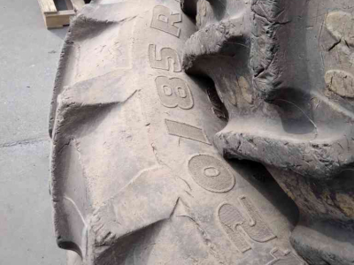 Räder, Reifen, Felgen & Distanzringe  420/85R38 360/70R28
