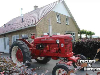 Oldtimers Farmall B-450 Oldtimer Tractor