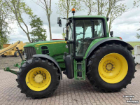Schlepper / Traktor John Deere 6830