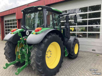 Schlepper / Traktor John Deere 6090M