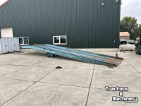 Sonstige Transport- und Industriemaschinen und Zubehör  storax oprijbrug laadbrug 10 ton