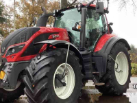Schlepper / Traktor Valtra T234A Tractor