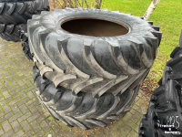 Sonstiges Traktoren und Zubehör Vredestein traxion 650/65 -38. trekkerbanden
