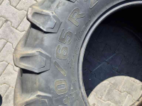 Räder, Reifen, Felgen & Distanzringe Pirelli 540/65R28