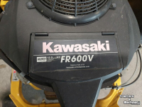 Aufsitzrasenmäher Hustler Sport 48