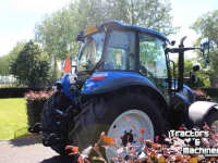 Schlepper / Traktor New Holland T5.105 met luchtreminstallatie