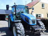 Schlepper / Traktor New Holland T5.105 met luchtreminstallatie
