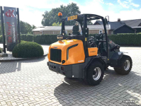 Radlader Giant V4502T