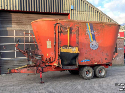 Futtermischwagen Peecon VME 200 Voermengwagen Voermachines
