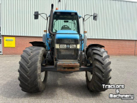 Schlepper / Traktor New Holland 8360