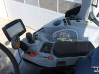 Schlepper / Traktor New Holland T7050 Autocommand vario trekker continu variabele transmissie (CVT) tractor TVT