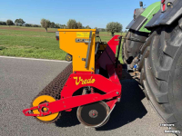 Durchsämaschine Vredo Vredo doorzaaier / gras seeder midejo