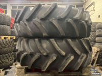 Räder, Reifen, Felgen & Distanzringe Firestone 420/85R28 & Michelin 480/80R42