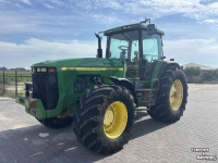 Schlepper / Traktor John Deere 8300
