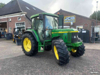 Schlepper / Traktor John Deere 6110