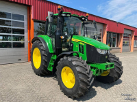 Schlepper / Traktor John Deere 6M 125
