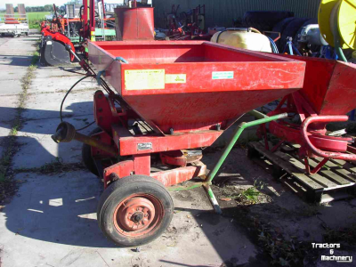Düngerstreuer Kuhn ZSA 800