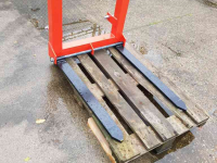 Sonstiges Gartenbaumaschinen und Zubehör  Palletdrager 750 kg met verstelbare lepels