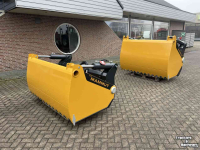 Selbstladender Futterverteilgeräte Mammut SB 195 M & SC 195 H