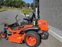 Aufsitzrasenmäher Kubota ZD1211