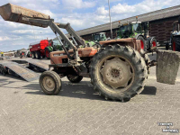 Schlepper / Traktor Renault 651