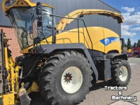 Feldhäcksler New Holland FR9080