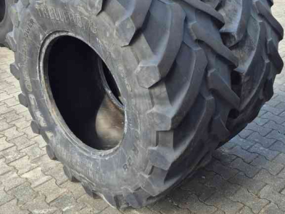 Räder, Reifen, Felgen & Distanzringe Trelleborg 600/70R28 12mm TM900
